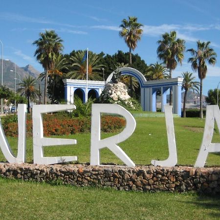 Sunny Studio Nerja Bagian luar foto