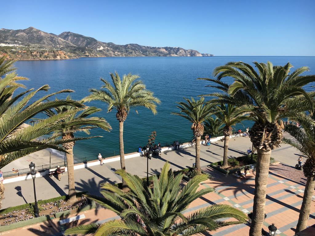 Sunny Studio Nerja Bagian luar foto